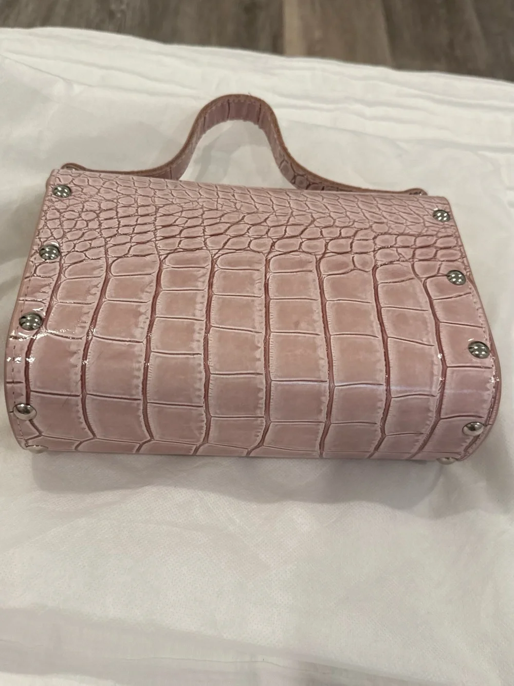Unique Real leather and wood Croc-Embossed Pink Shoulder Bag